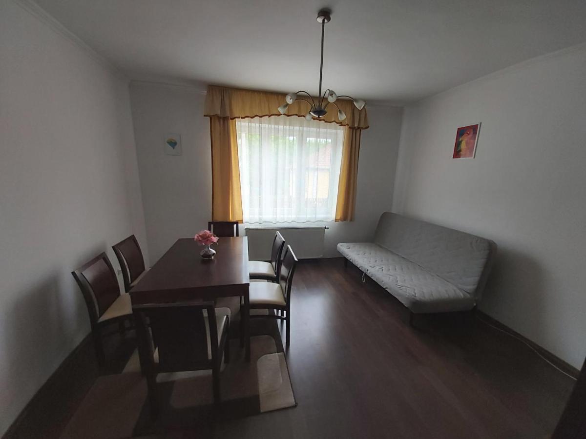 Polonia Apartman Lägenhet Egerszalók Exteriör bild