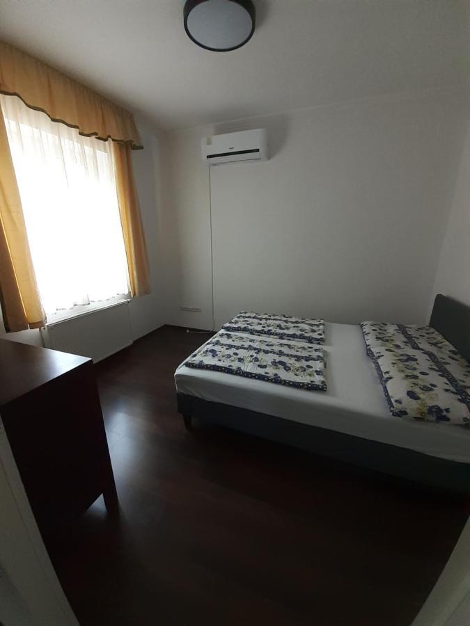 Polonia Apartman Lägenhet Egerszalók Exteriör bild