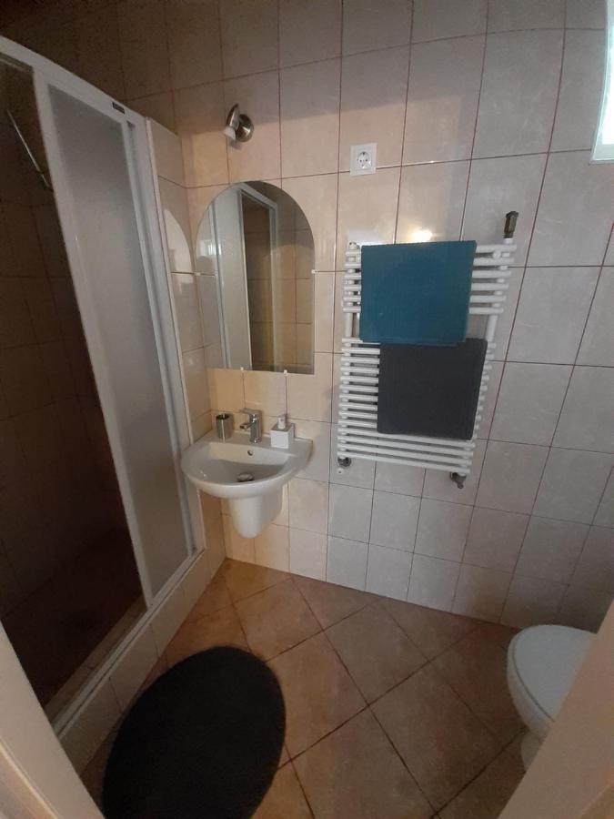 Polonia Apartman Lägenhet Egerszalók Exteriör bild