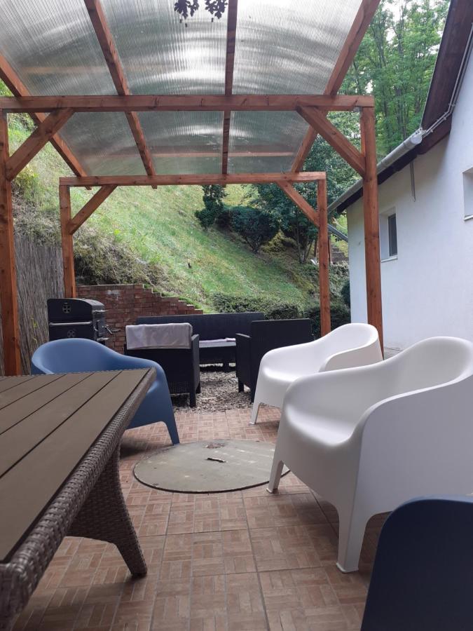 Polonia Apartman Lägenhet Egerszalók Exteriör bild