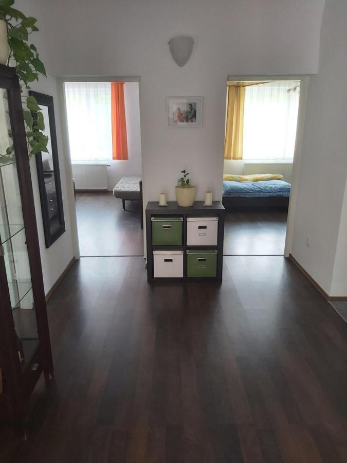 Polonia Apartman Lägenhet Egerszalók Exteriör bild